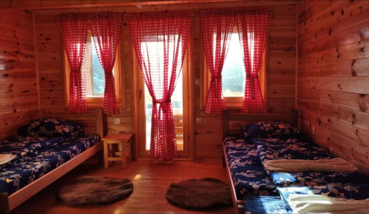 Eco Village Jasavic พลาฟ ภายนอก รูปภาพ