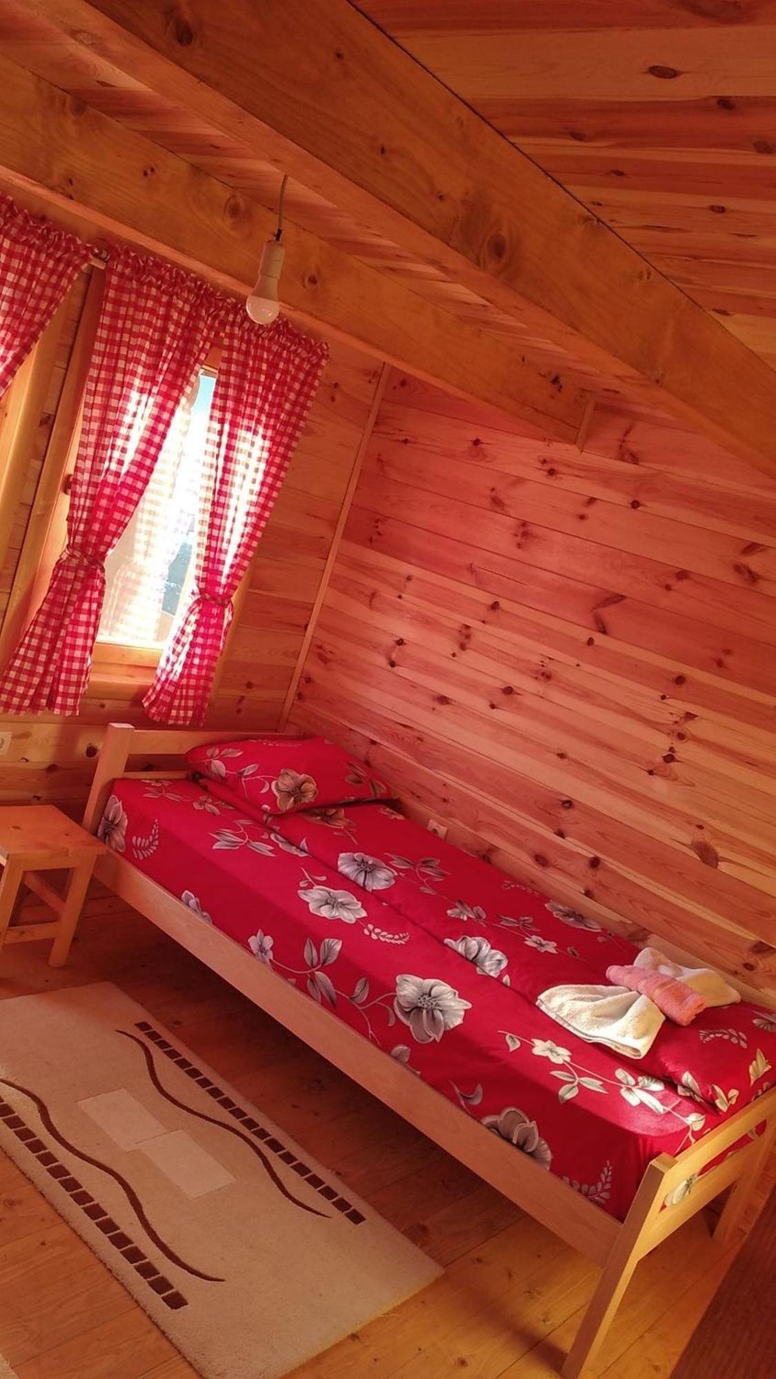 Eco Village Jasavic พลาฟ ภายนอก รูปภาพ